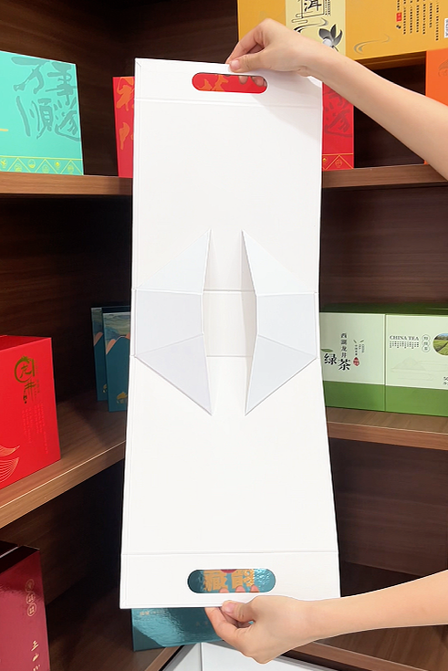 Custom Folding Gift Boxes with Handles - 图片 2